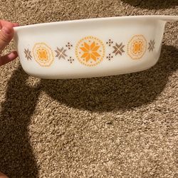 Large Casserole Pyrex Vintage
