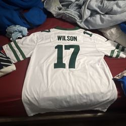 Garrett Wilson Men’s XL Stitched Jersey