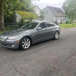 2011 BMW 550i