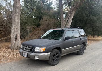 1999 Subaru Forester (Manual) $3300 OBO