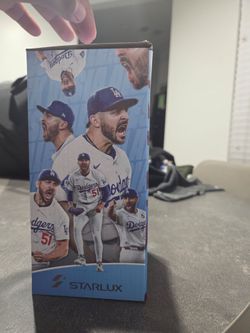 Alex vesia 2 world champion Dodgers babo head