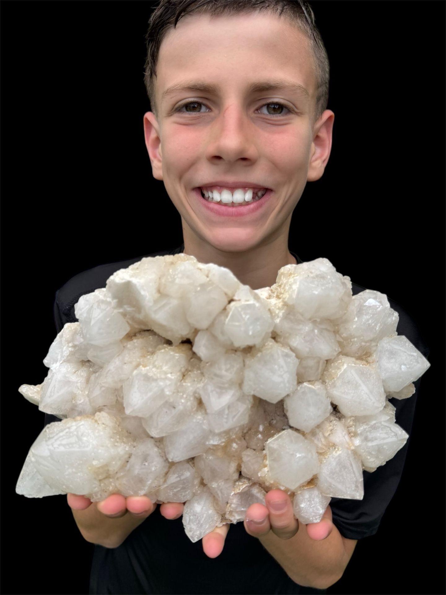 Massive Quartz’s Crystal Cluster