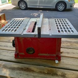 Skilsaw Table Saw