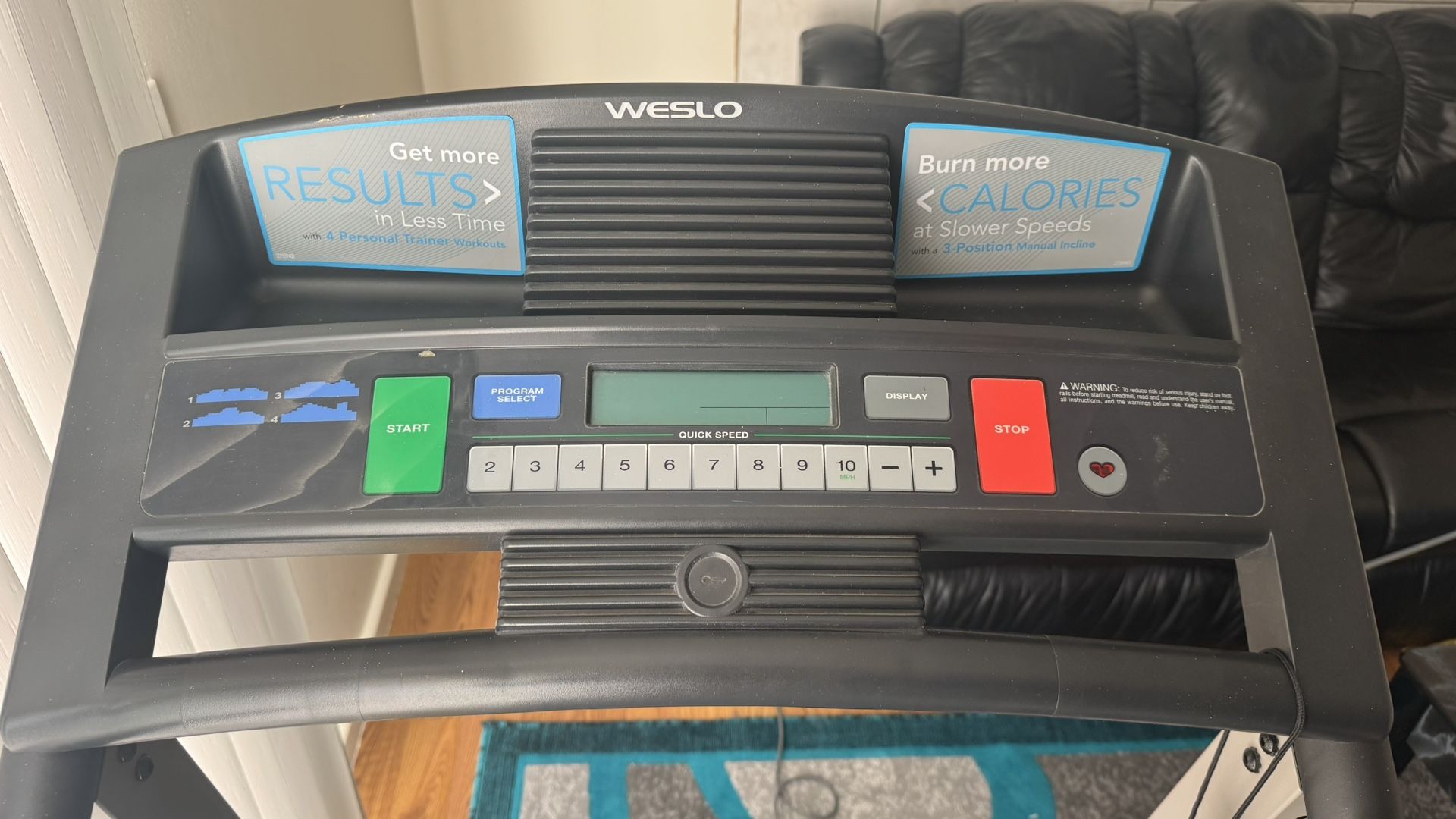WELSO Cadence GTX Black Electric Treadmill