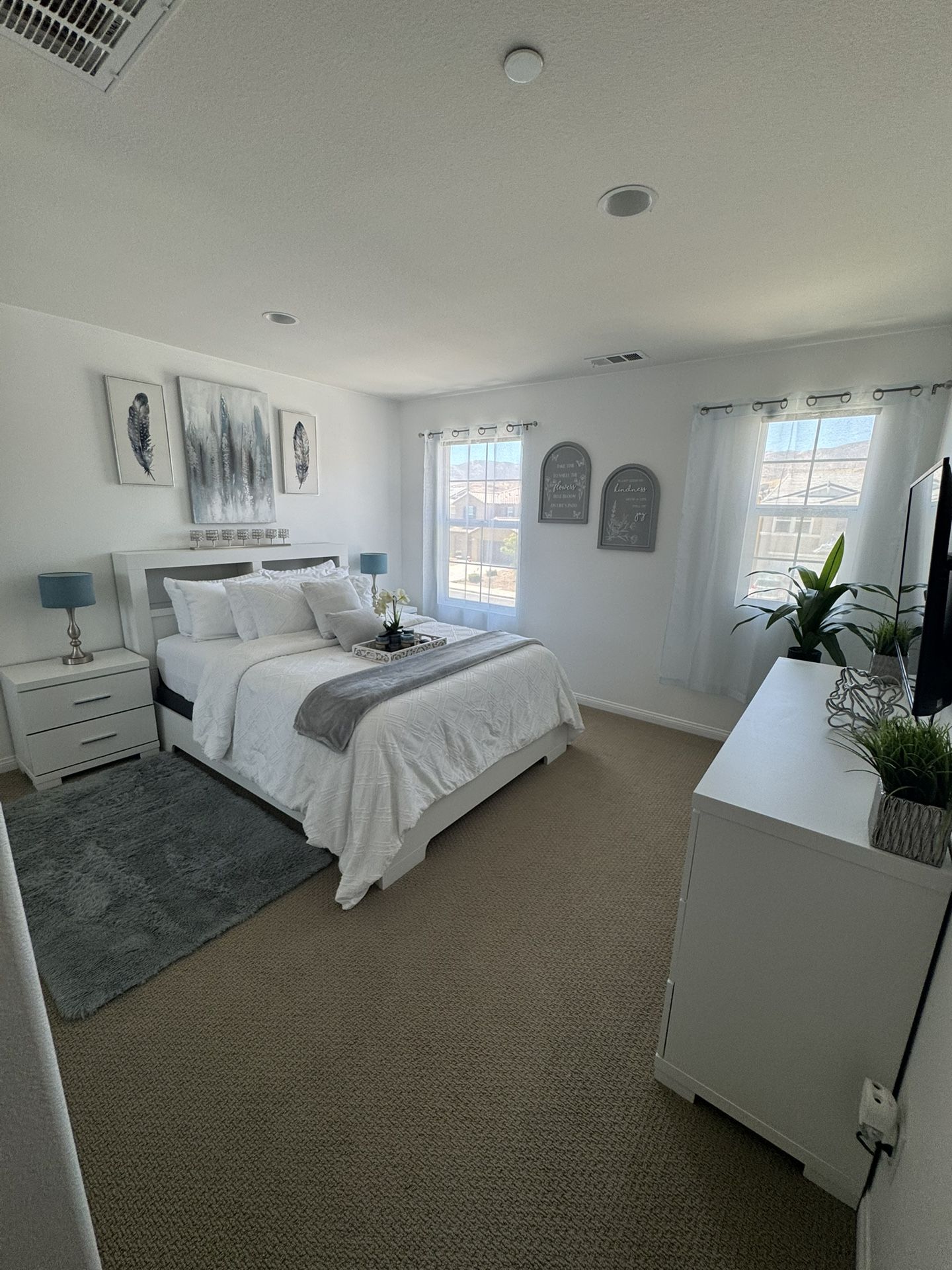 Queen Size Bedroom Set NO DELIVERY