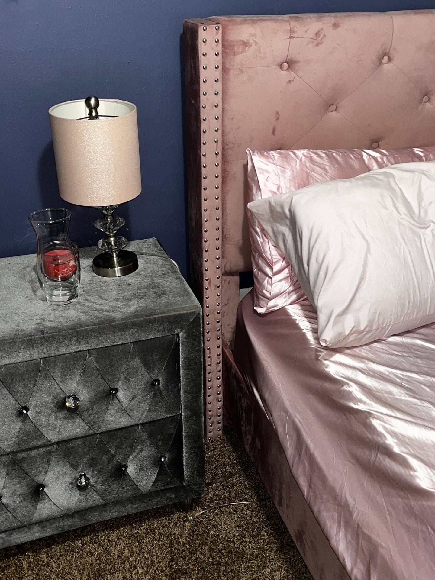 Queen Bedroom Set