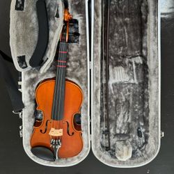 🎻 Yamaha V5 4/4 Violin – Great Condition – Includes Case, Bow & Shoulder Rest – $275