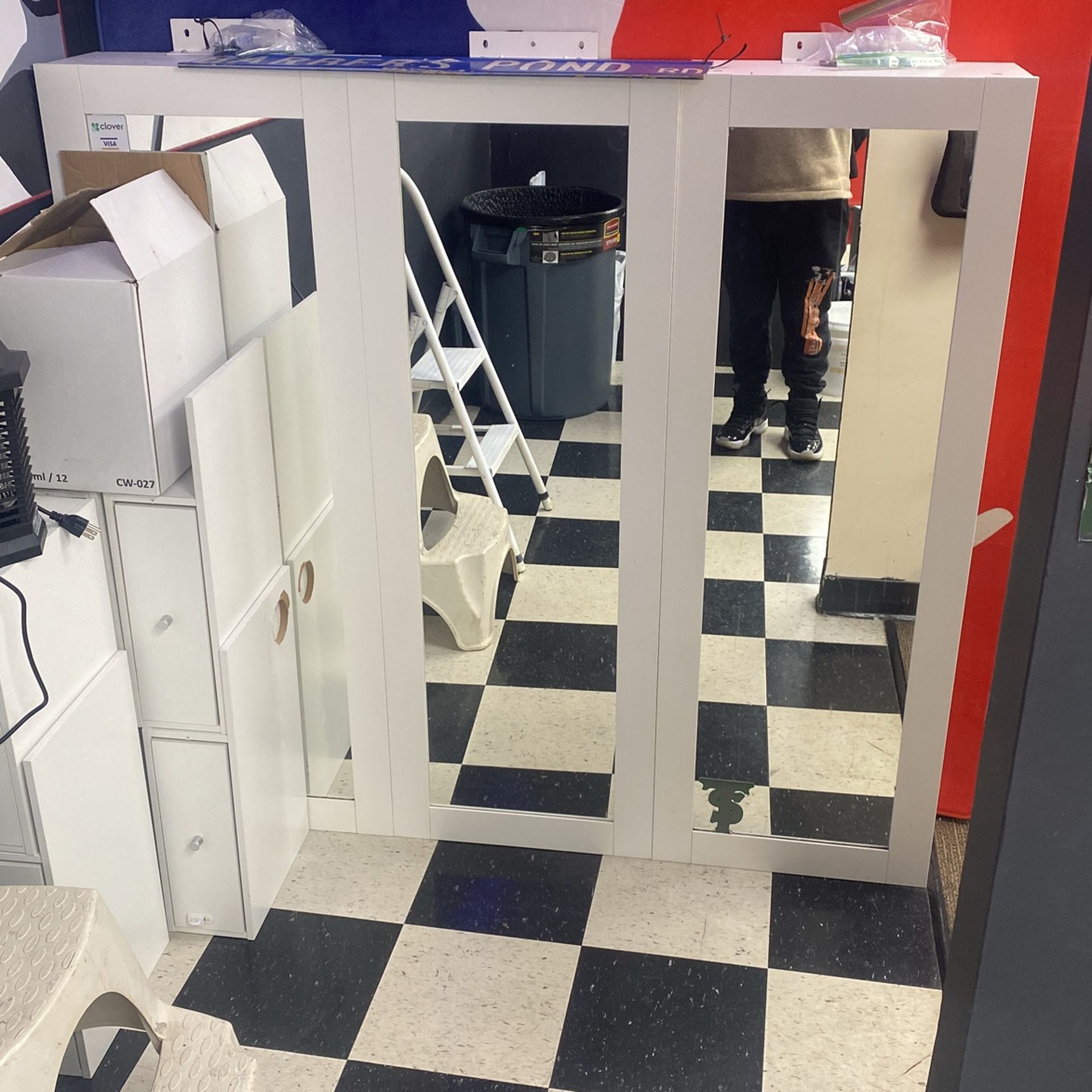 Barbering/cosmo Set Ups 
