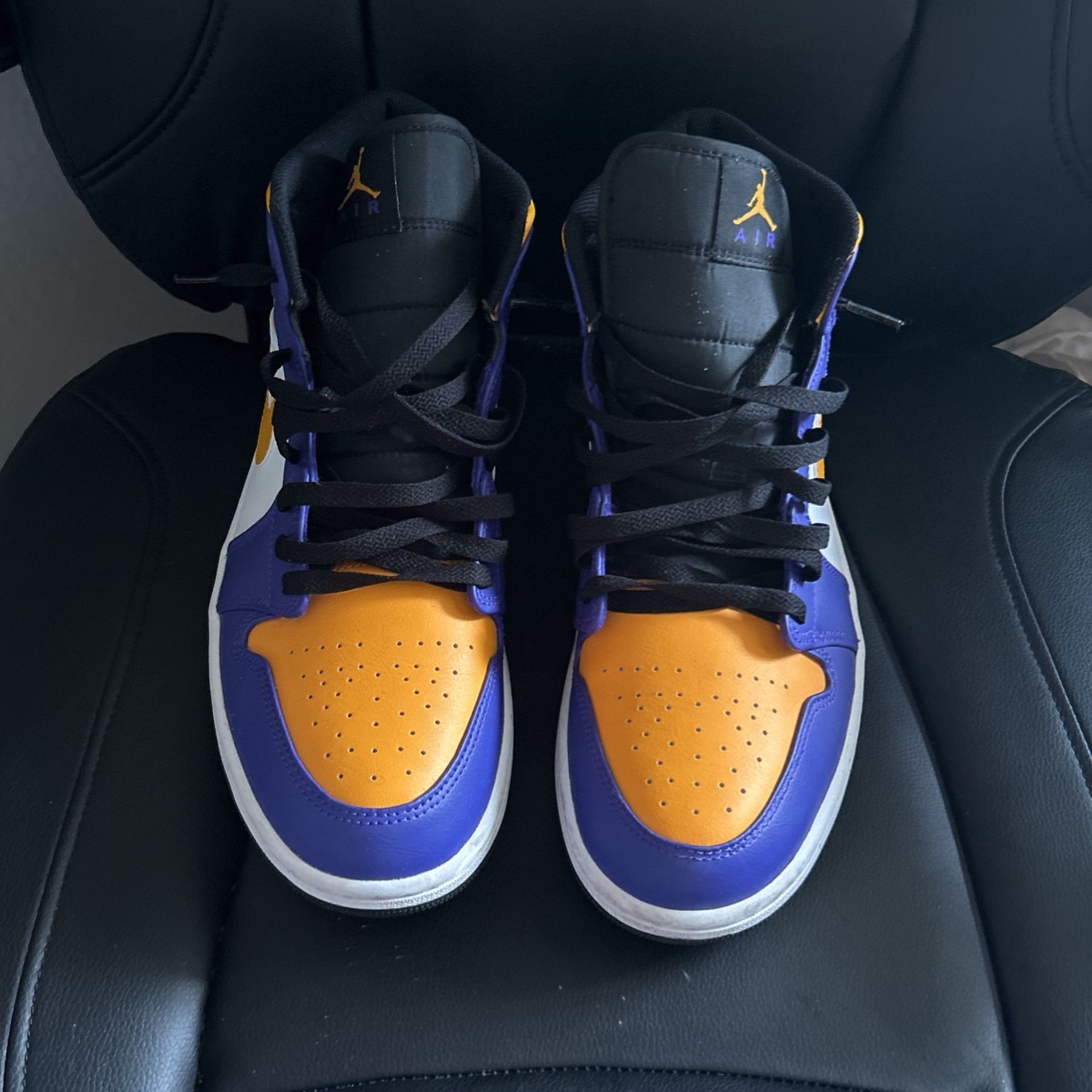 Jordan 1 Mid Lakers