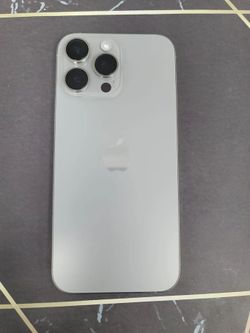 iPhone 15 Pro Max 6.7" (Unlocked) 256GB Good White Titanium