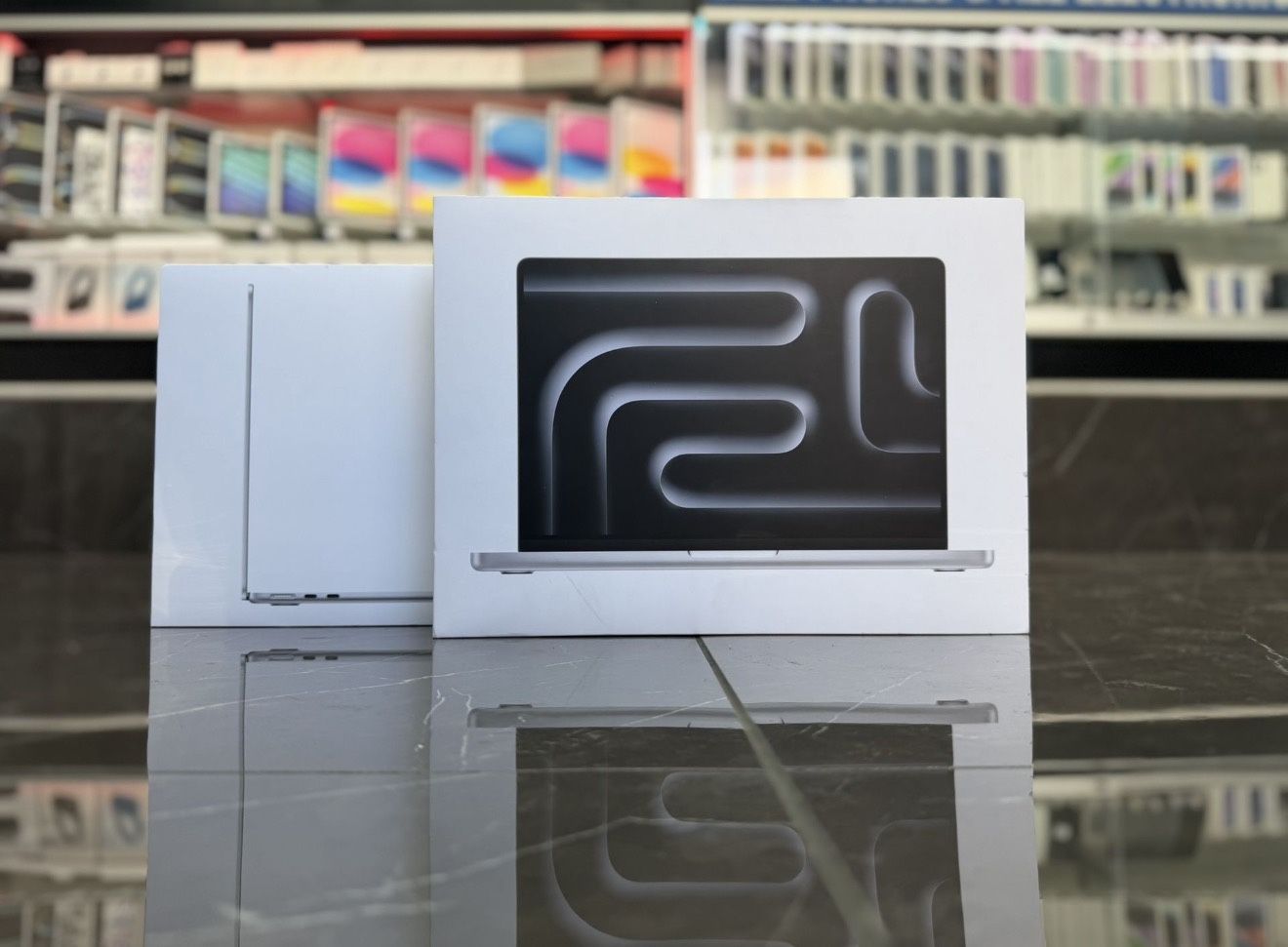 MacBook Air & MacBook Pro M4 Chip (Latest Model) (Take It Home In Payments/ llévatelo a casa en pagos) 