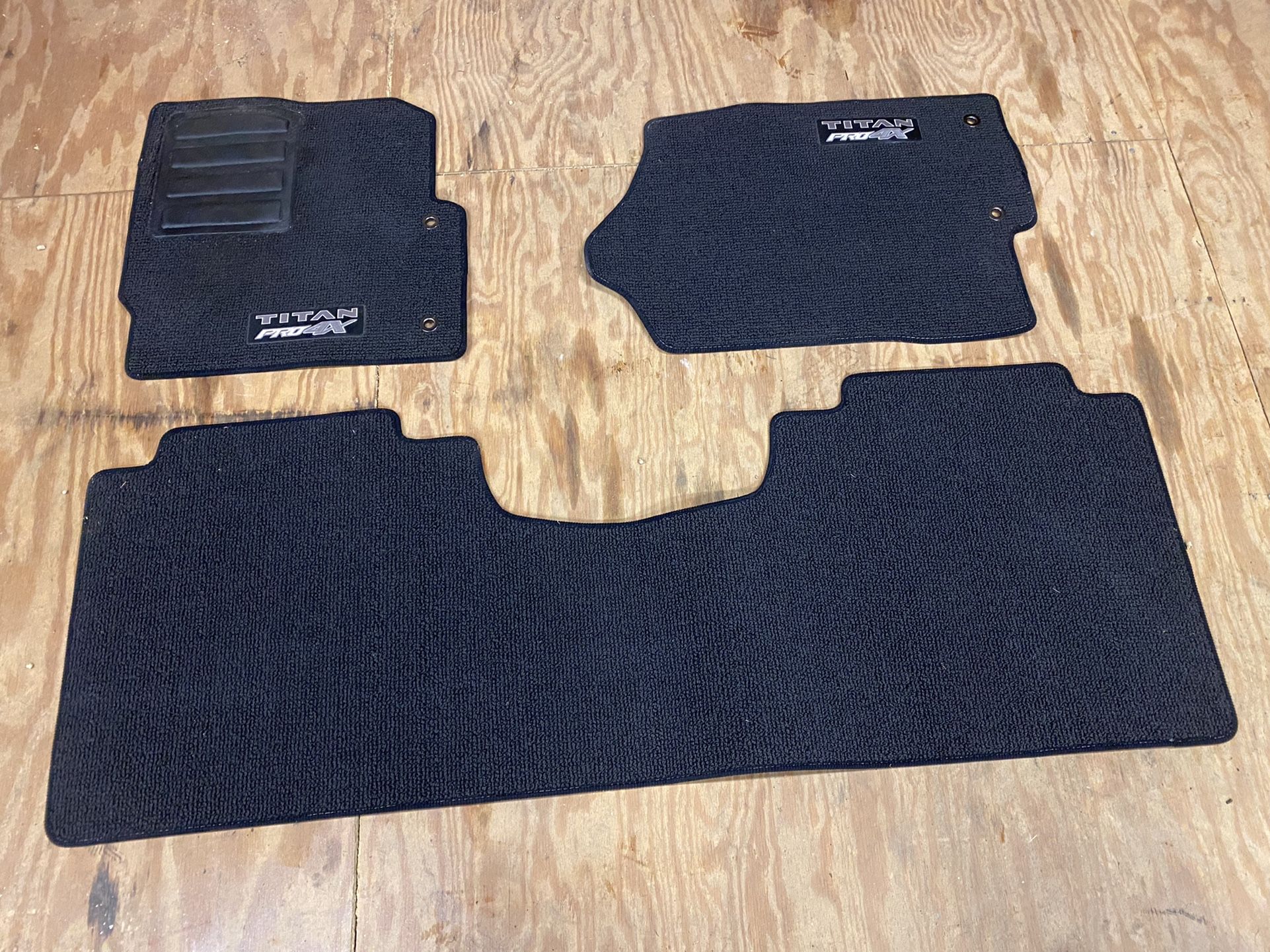 Original Nissan Pro 4x Mats