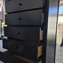 Nice Dresser. 