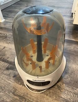 Baby Breeza bottle sterilizer and dryer