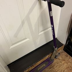 Razor Scooter Purple 