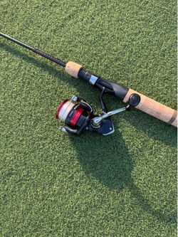 Shimano sienna 2500 HG reel with 6 foot spinning medium action ugly stick elite rod. New.