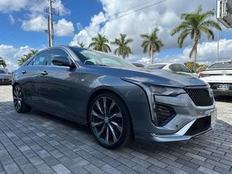 2022 Cadillac CT4