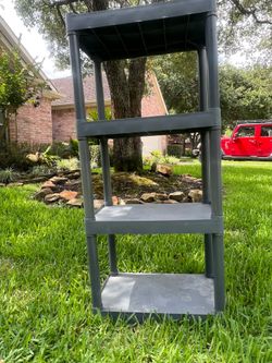 Plastic shelf (10$)