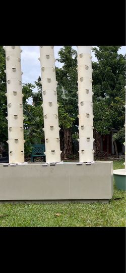 Tower garden used (jardín de agua) 33175 contact al (78*)(contact info removed)