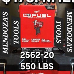 Milwaukee Stubby Impact Wrench 3/8in Fuel M12 