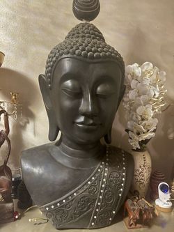 Buddha statue