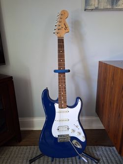 Fender Squier Affinity "Fat Strat" HSS baltic blue electric guitar