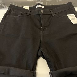 Levi’s mid rise Bermuda shorts