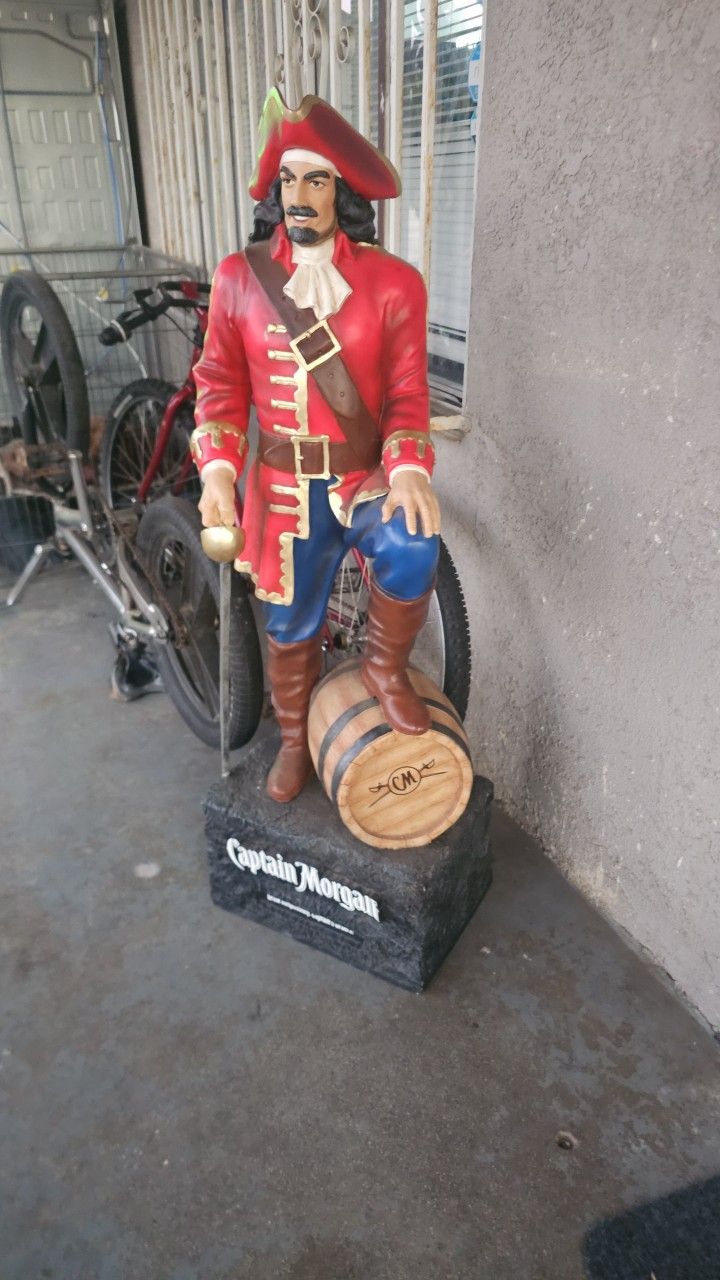 Captain Morgan Statue 