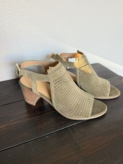 Green Frank Sarto leather Heels- Size 9