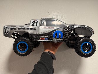 Traxxas Slash  Dodge RAM Edition