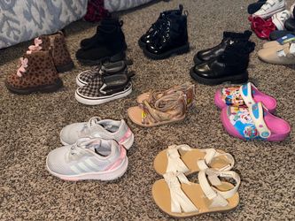 Girls shoes bundle size 6c