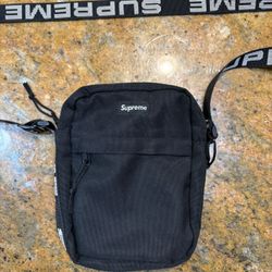 Supreme Ss18 Shoulder Bag