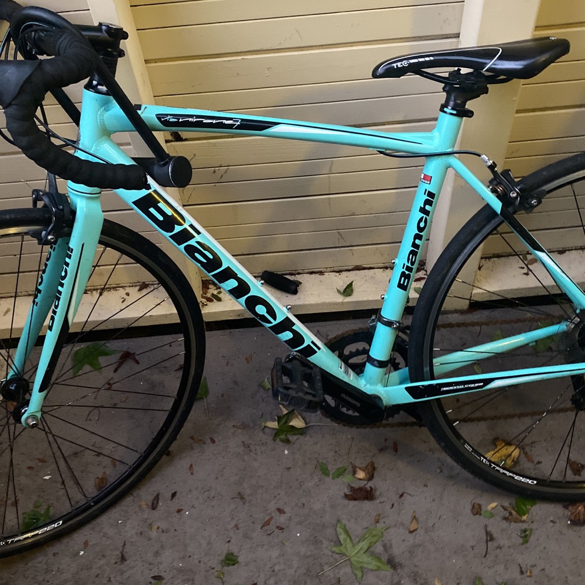 2019 bianchi via nirone claris road bike 7 Shimano 8-Speed — Playtri day comfort Bianchi VIA Nirone 7 Shimano
