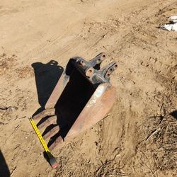 16" Backhoe Or Excavator Bucket