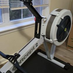 Concept two model D rowing machine with PM5 monitor