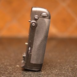 Nikon MB-D18 Battery Grip (OEM)
