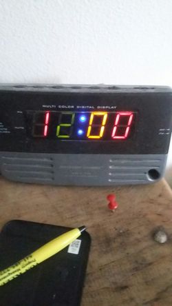 Discovery Channel Digital clock