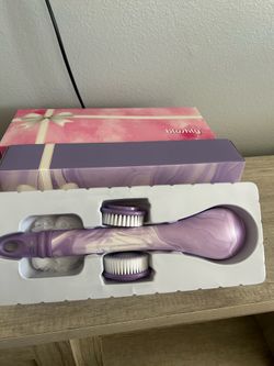 Blushly back scrubber