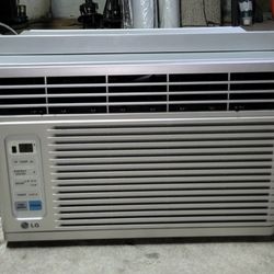 (ICE COLD) LG 6500 BTU WINDOW AIR CONDITION