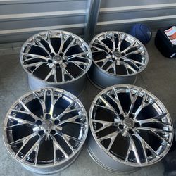 Chevy Corvette Oem Wheels Stagered 
