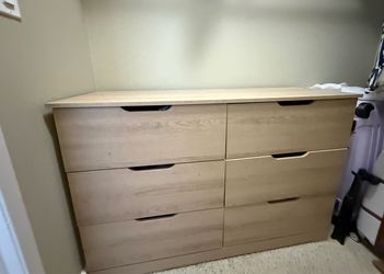6-drawer light wood dresser