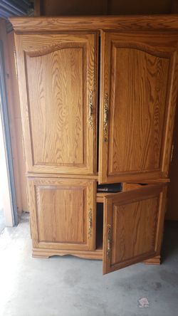 Armoire/desk