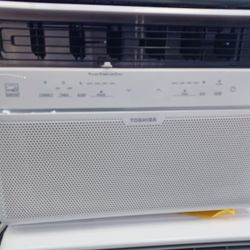 12000btu Windows Ac By Media Smart WiFi.  Complete Set New In Box With Warranty 
