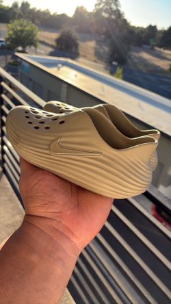 Kids Nike reactx size 2Y