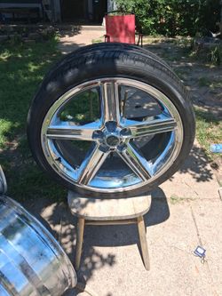 Chrome rims 22 inch