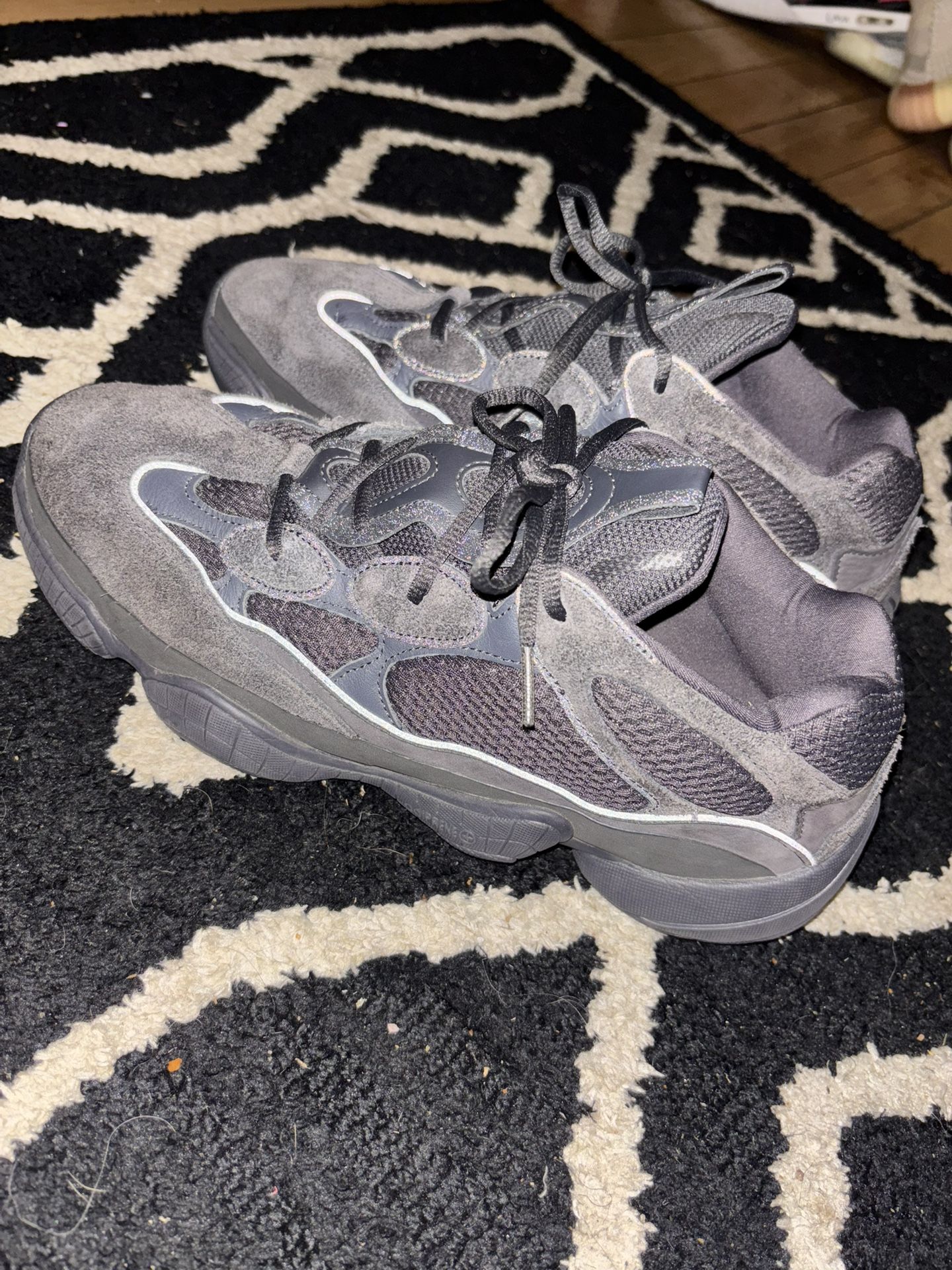 Yezzy 500 utility black 2020 Yeezy 500 utility black : r/yeezys main image 2
