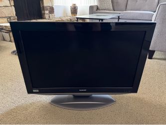 32” Sharp HD TV Television 720p Excellent Condition
