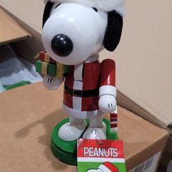 New Snoopy Nutcracker