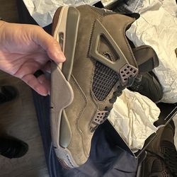 Jordan 4s read description