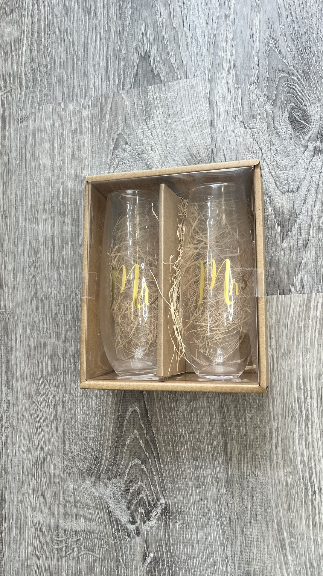 Mr. and Mrs. Gold Decal Bride Groom Wedding Stemless Champagne Flute Glasses NWT